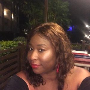 Meet your Posher, Nicole